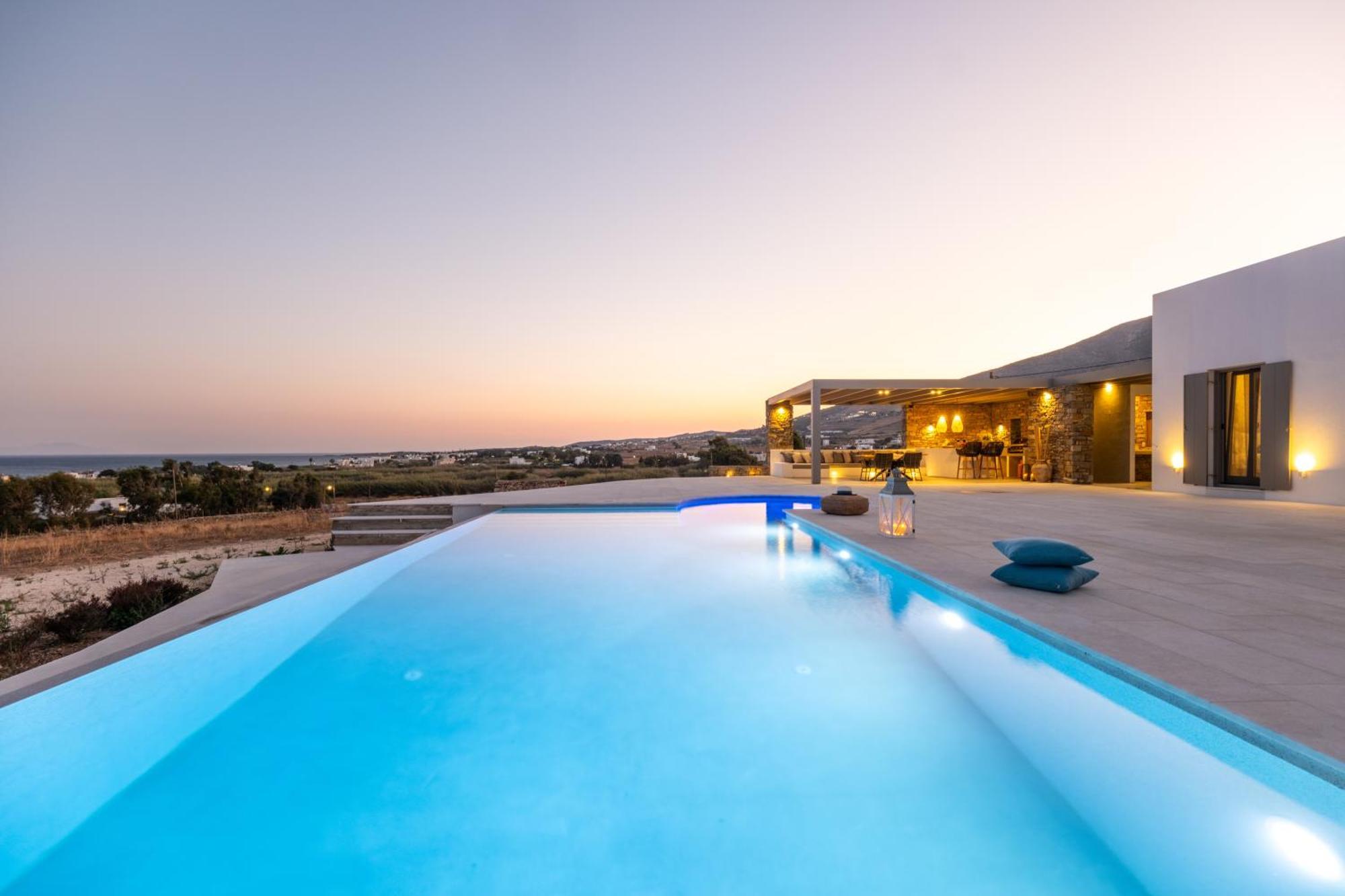 Golden Bay Luxury Villas And Suites Chrisi Akti  Exterior photo